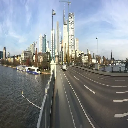 Knm Ms William Shakespeare - Frankfurt Hotel 4*