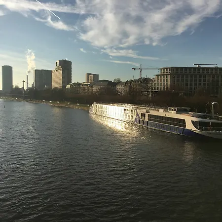 Hotel Knm Ms William Shakespeare - Frankfurt 4*